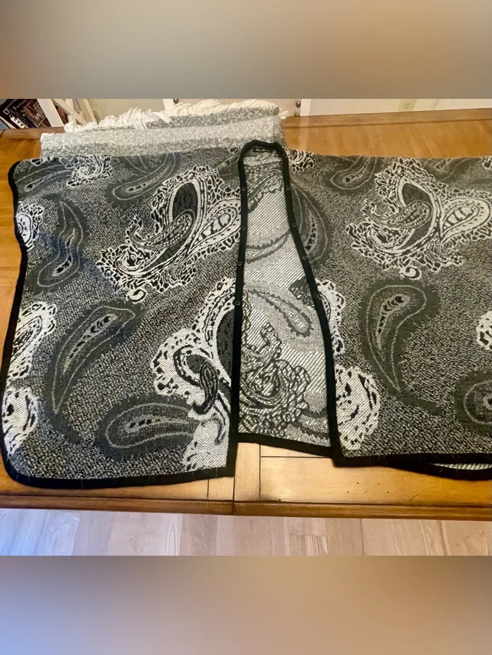 2 Pia Rossini Black & Gray Knit Wrap Scarf/Wraps